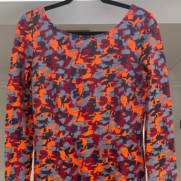 Karl by Karl Lagerfeld Long Sleeve V-neck Back Jersey Knit Dress - Size L - Picture 7 of 12